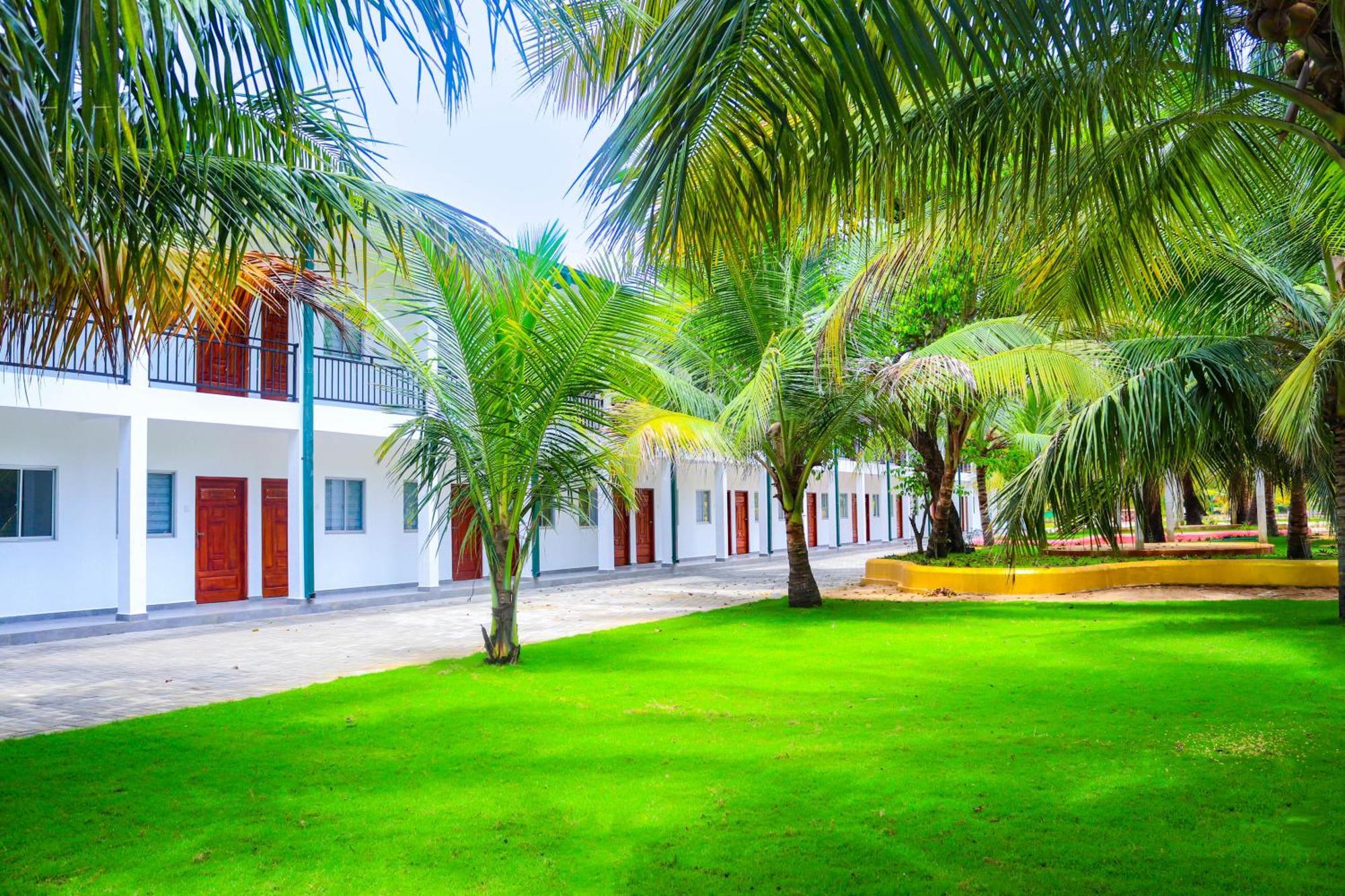 Reecha Resort & Hotel Kilinochchi Luaran gambar